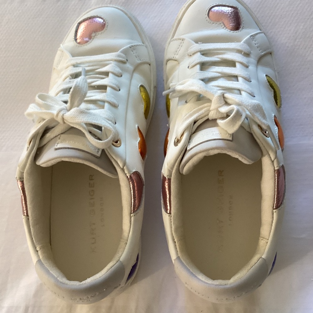 KURT GEIGER LONDON Lane Love Low Top Sneakers - Picture 8 of 12